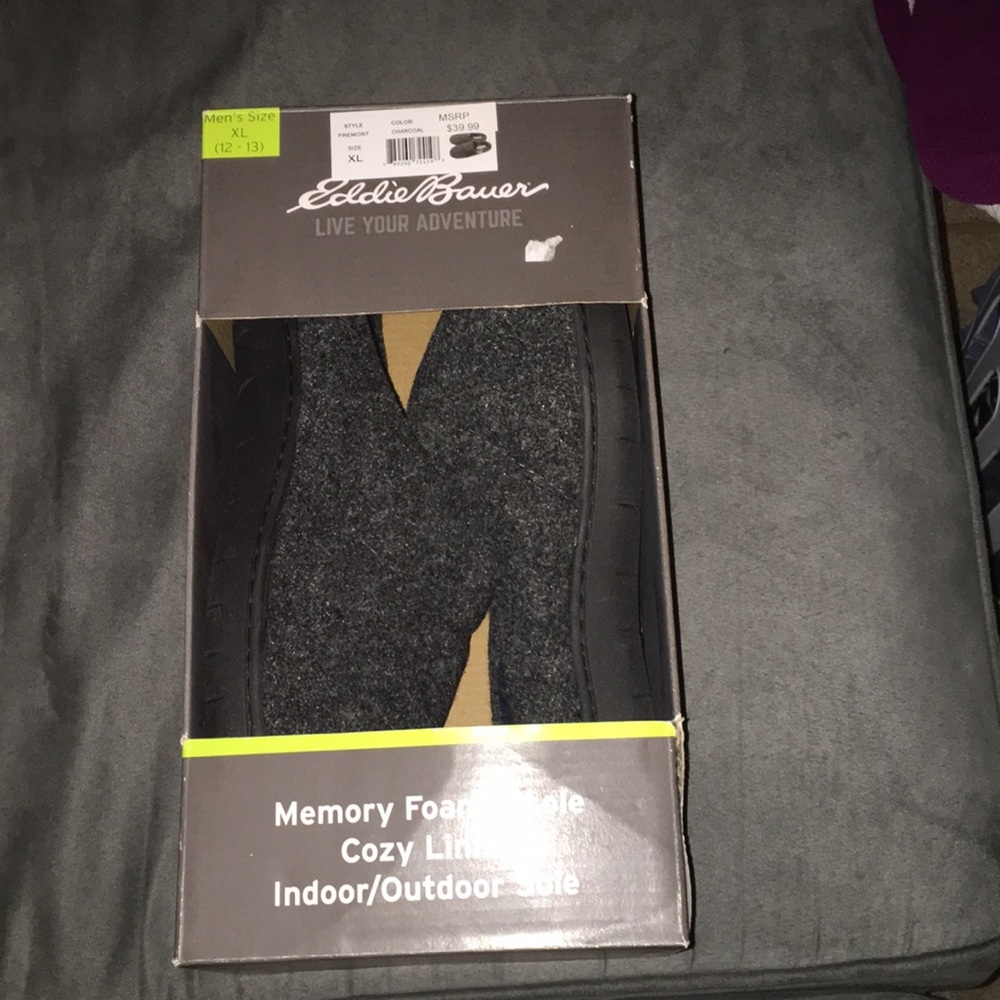Mens Eddie Bauer memory foam slippers